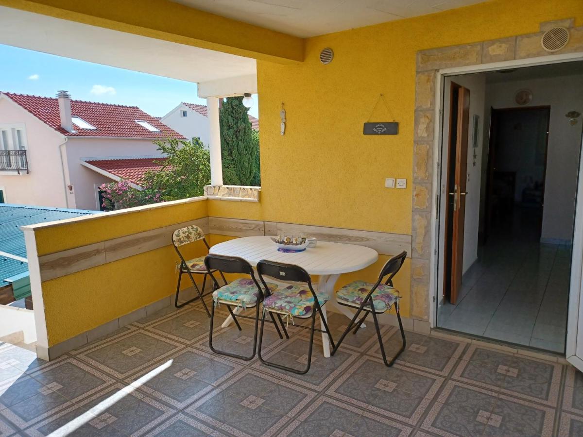 Apartmani Jakovljevic Murter Exterior foto